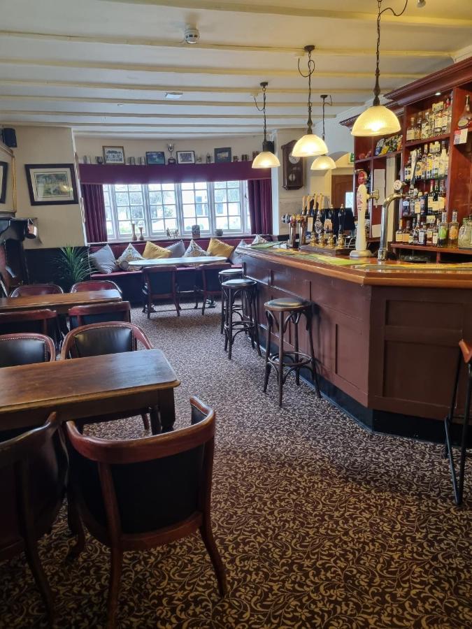 The Cricketers Inn Martyr Worthy Екстер'єр фото